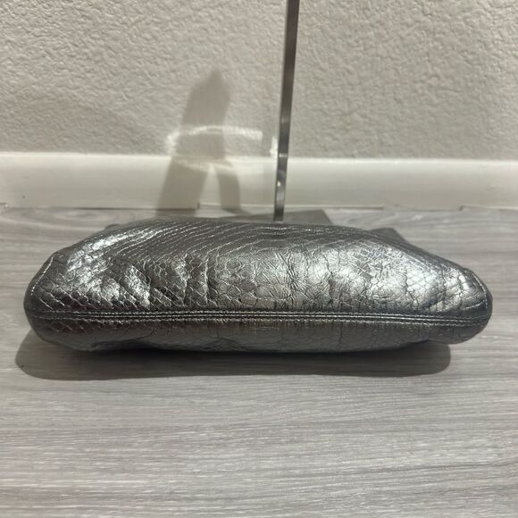 Michael Kors BERKLEY CLUTCH Metallic Silver
